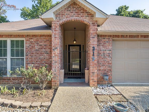 4th image of 319 Amberwood Cir