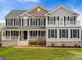 17 Kinsley Ln, Fredericksburg, VA 22406