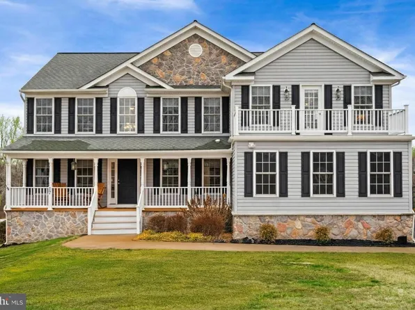 17 Kinsley Ln, Fredericksburg, VA 22406