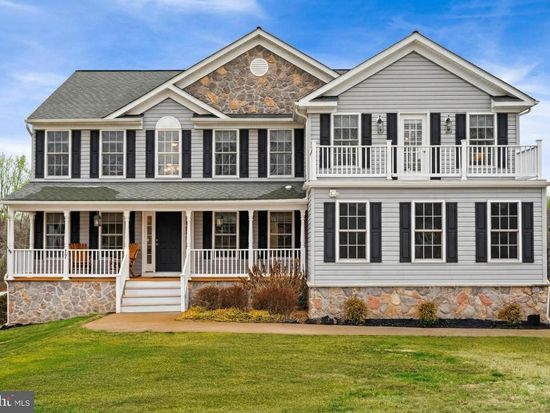 17 Kinsley Ln, Fredericksburg, VA 22406