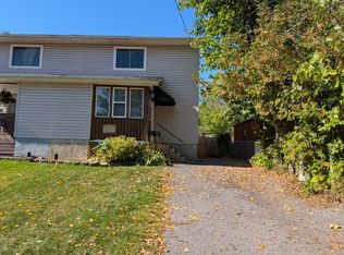 120 Birch St, Gananoque, ON K7G2T4