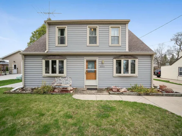 25204 West Loomis ROAD, Waterford, WI 53185
