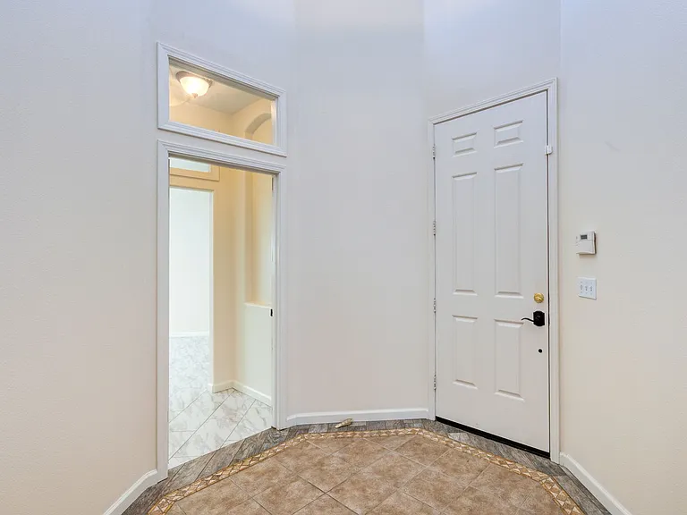 2418 Warner Ave — Photo 3