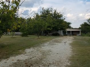 701 N Sycamore St, Hico, TX 76457