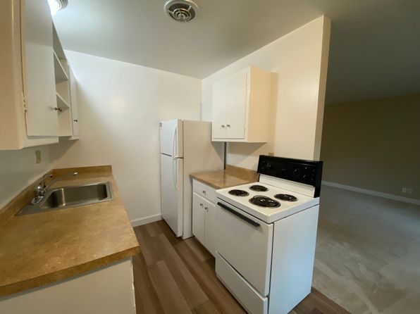 758 Carmel Ave APT 3
