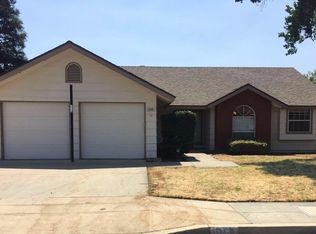 1069 E Everett Ave, Fresno, CA 93720