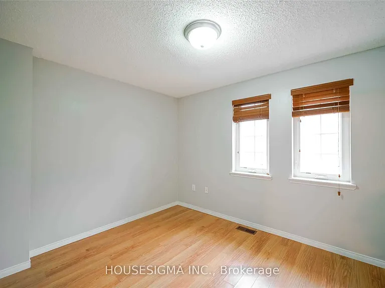 80 Strathaven Dr #21 — Photo 13