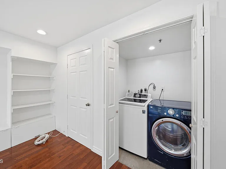 3302 Community Ave — Photo 32