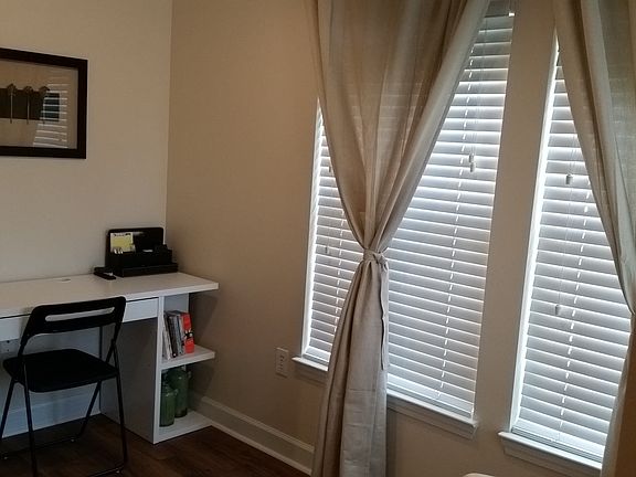 5th image of 18117 Sterling Gate Cir