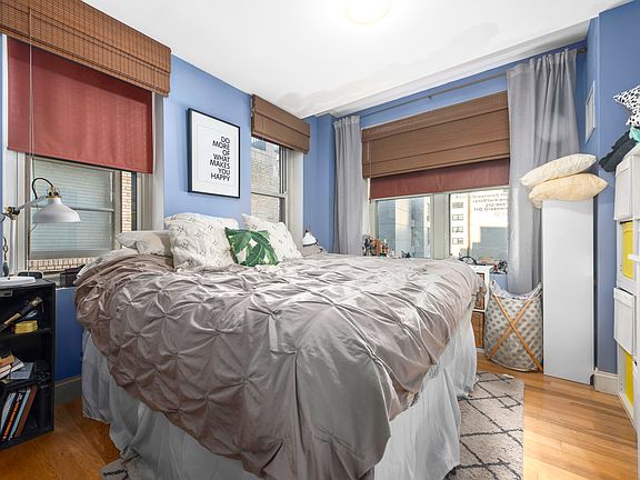 5th image of 88 Greenwich St APT 1209