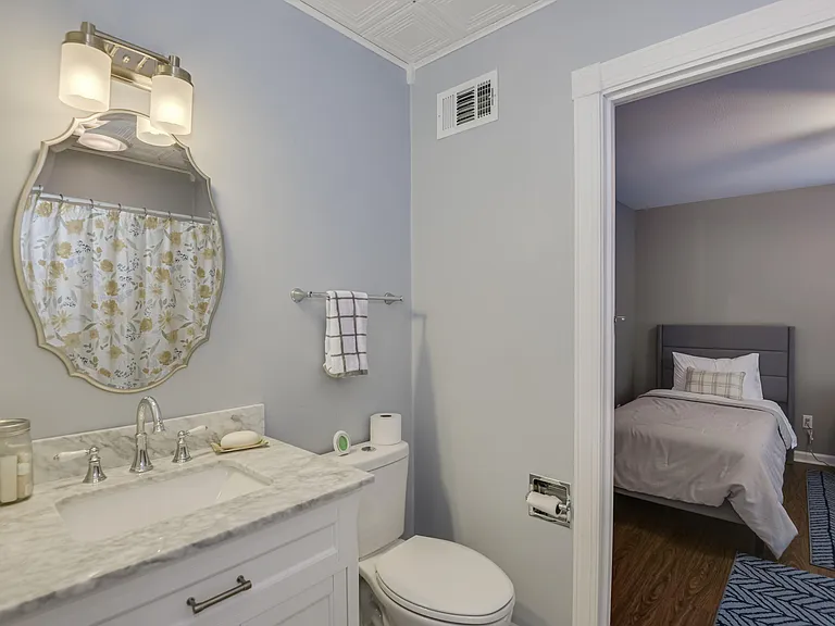 324 Laurens St SW #B — Photo 26