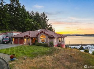 2781 Chambers Point Ct, Steilacoom, WA 98388