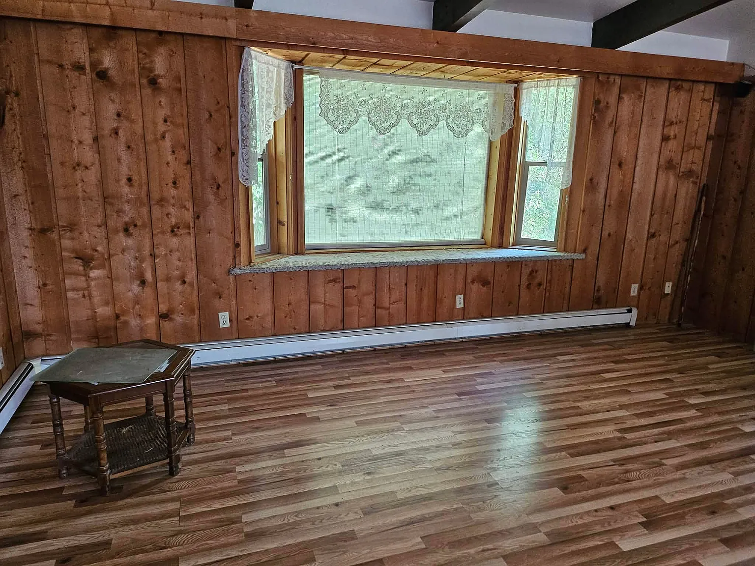 3 bed, 3000 sqft, $1,400 — Photo 4