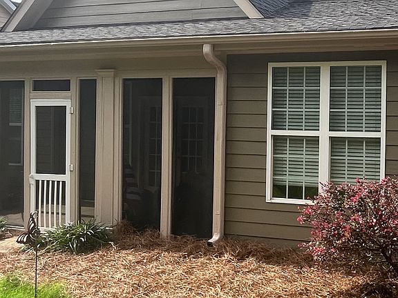 2nd image of 52 Cottage Walk NW
