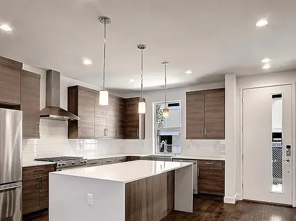 6646 136th Ct SE, Newcastle, WA 98059