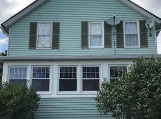 44 Esther St, Worcester, MA 01607