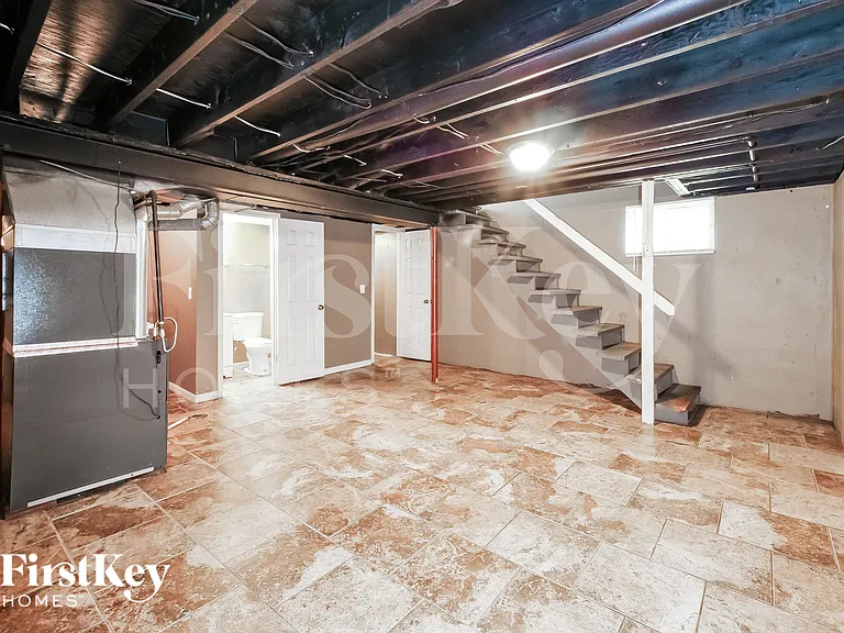 7616 E 51st Ter — Photo 13