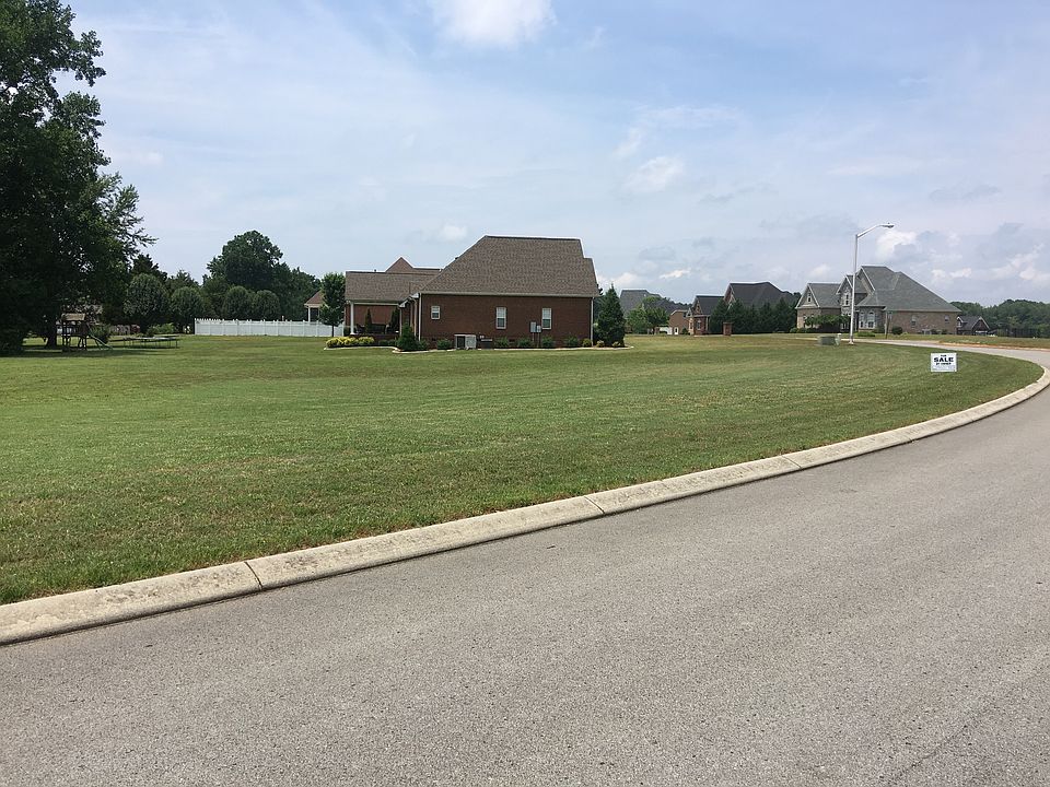 Vacant lot close to NISSAN 