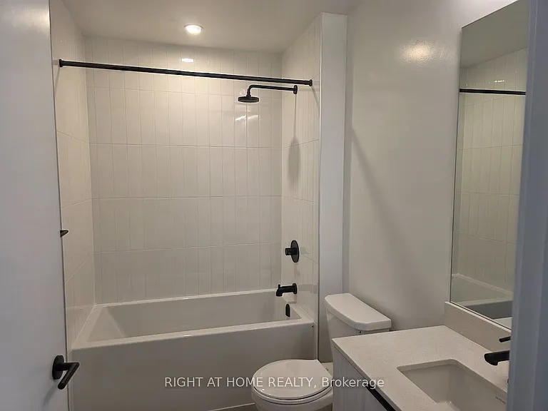 2495 Eglinton Ave W #1410 — Photo 7