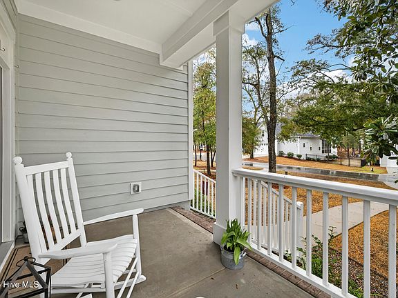 4th image of 708 Chair Road