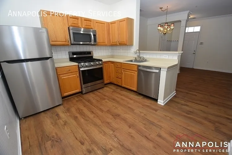 8725 spring brook way — Photo 3