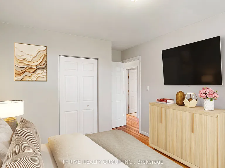 624 Mornington Ave — Photo 15