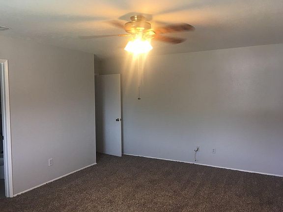 Master Bedroom Alt view