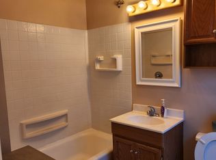 9 Moran St, Newton, NJ 07860