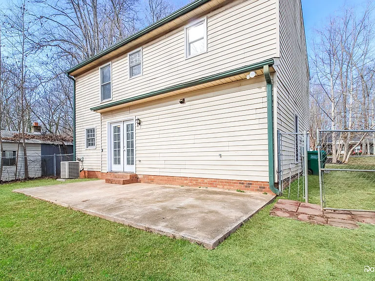 100 Buena Vista Ave — Photo 15