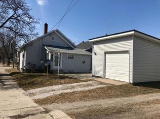 517 Cypress St, Manistee, MI 49660