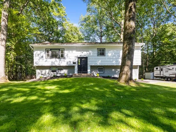 49 Fawn Hill Drive, Airmont, NY 10952