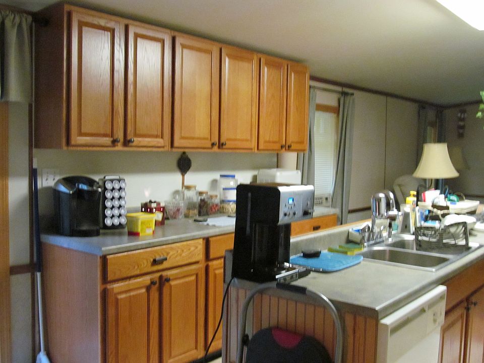 2nd image of 880 Ossipee Trl W