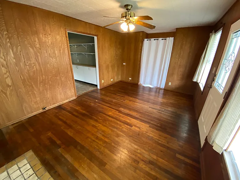 1030 Cole Ave — Photo 8