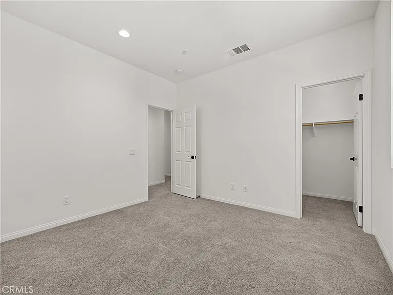 27448 Pioneer Ct — Photo 44