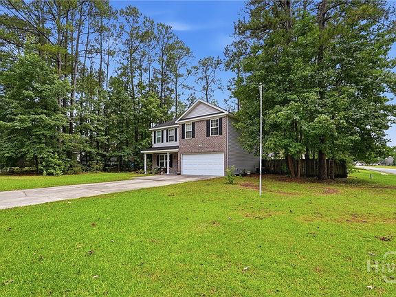 3rd image of 75 Fellwood Drive