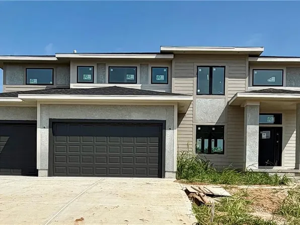 6009 Arapahoe St, Shawnee, KS 66226