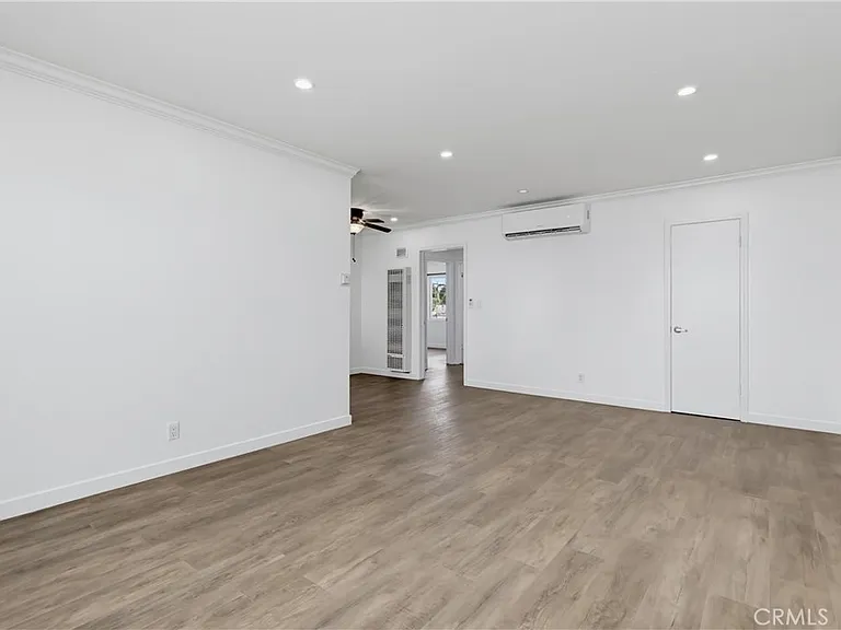 6065 Pickford Pl #5 — Photo 6