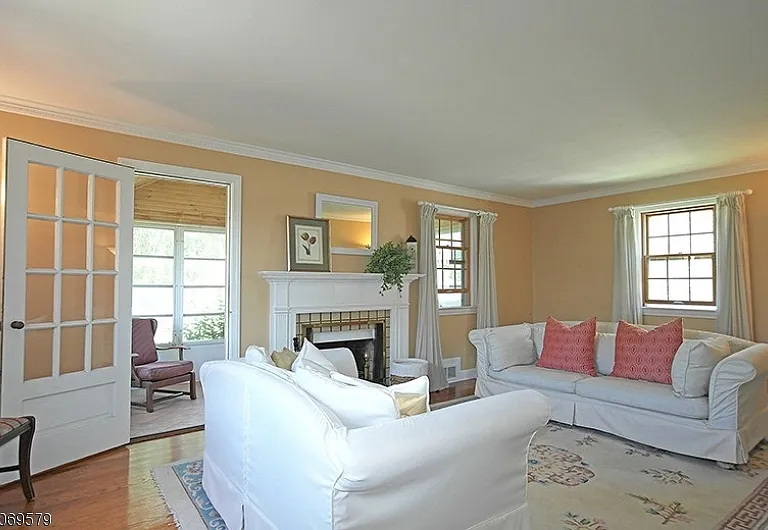442 Millburn Ave — Photo 5