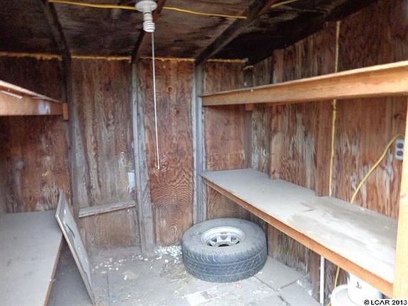 3rd image of 1115 Highland Ave Trailer 66