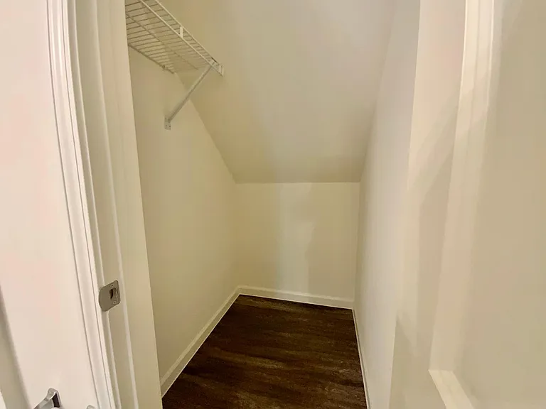 3912 Bissett Way — Photo 15