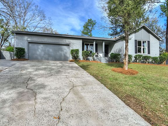 2nd image of 1129 Brookwood Dr