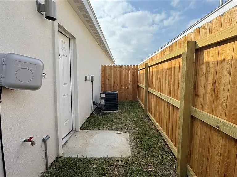 4120 La Vista Ave #4 — Photo 9