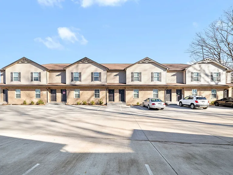 Smithson Ln - 268 (x4) — Photo 1