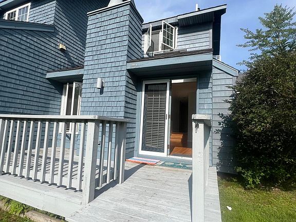 5th image of 129 Portland Avenue #32