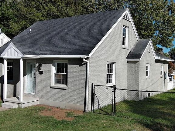 3rd image of 1823 Cullen Ave