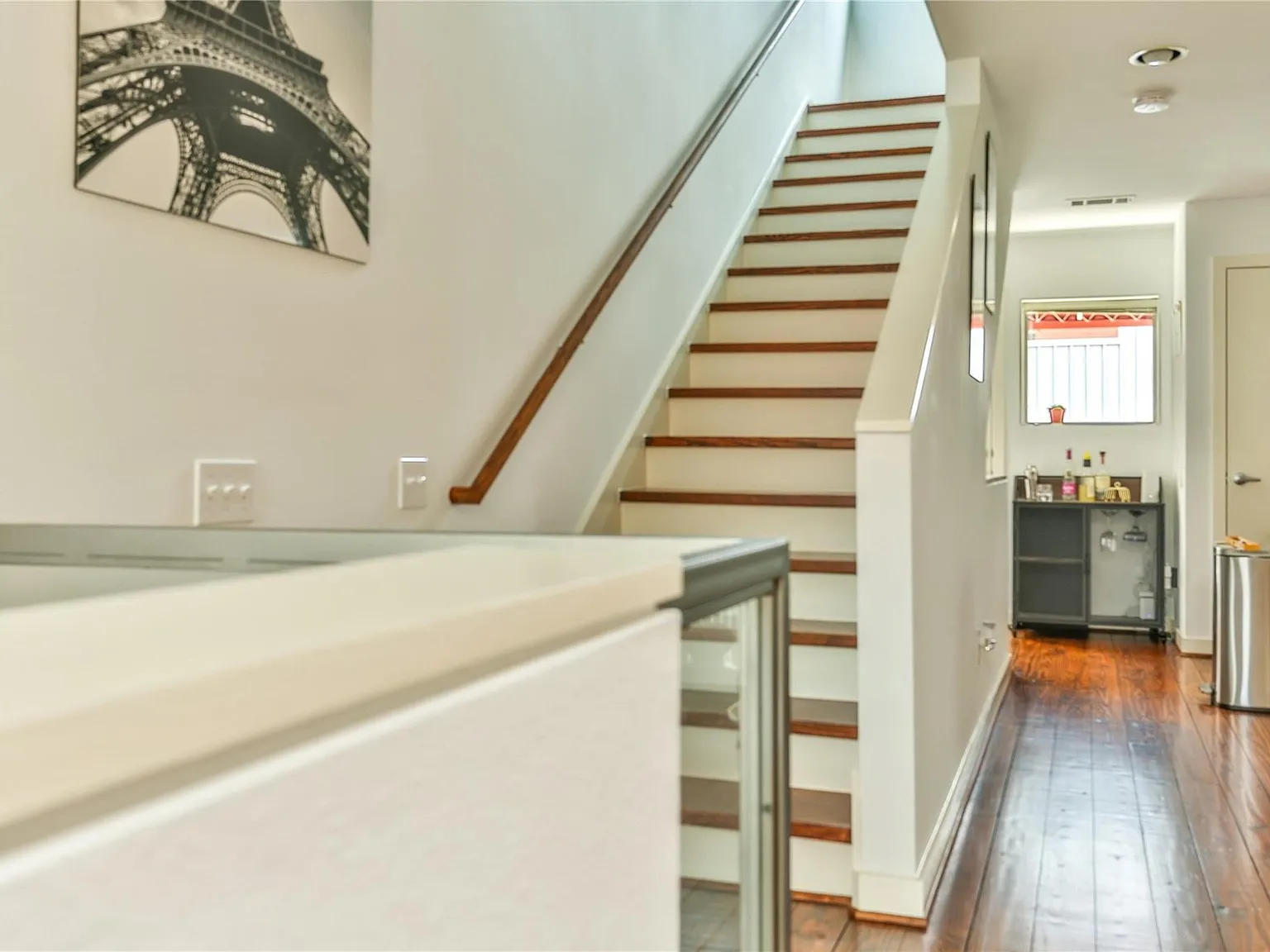 2 bed, 2114 sqft, $2,800 — Photo 4