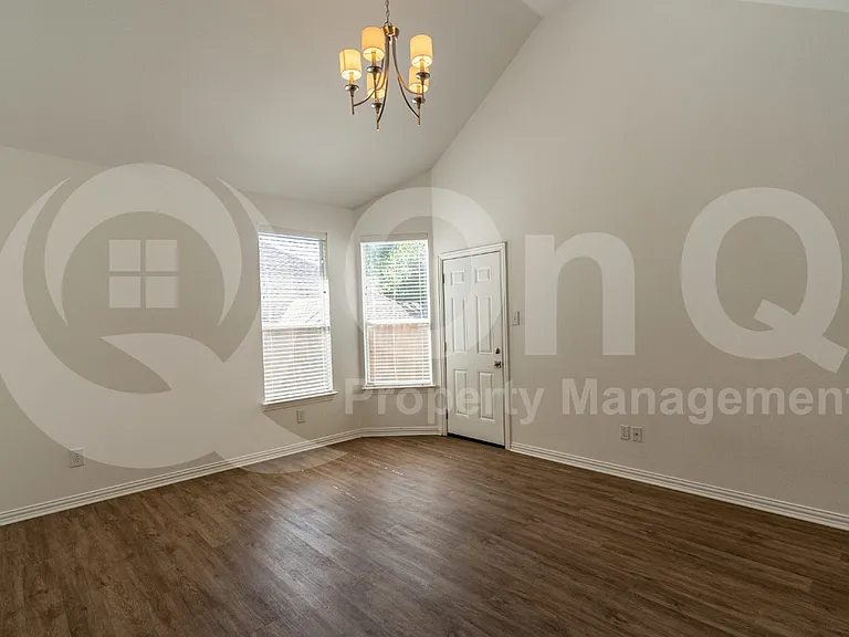 5022 Enclave Ct — Photo 11