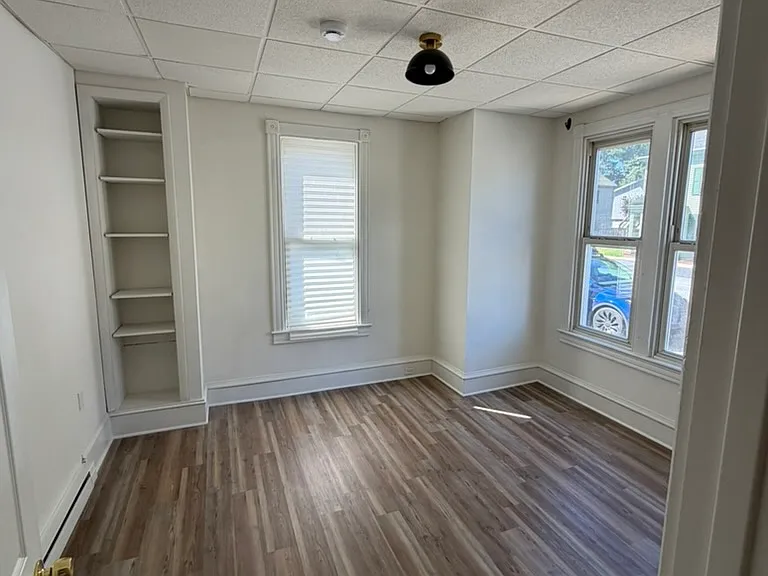 108 S River St #101 — Photo 12