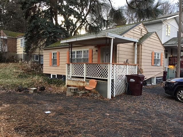 1st image of 1135 NE B St