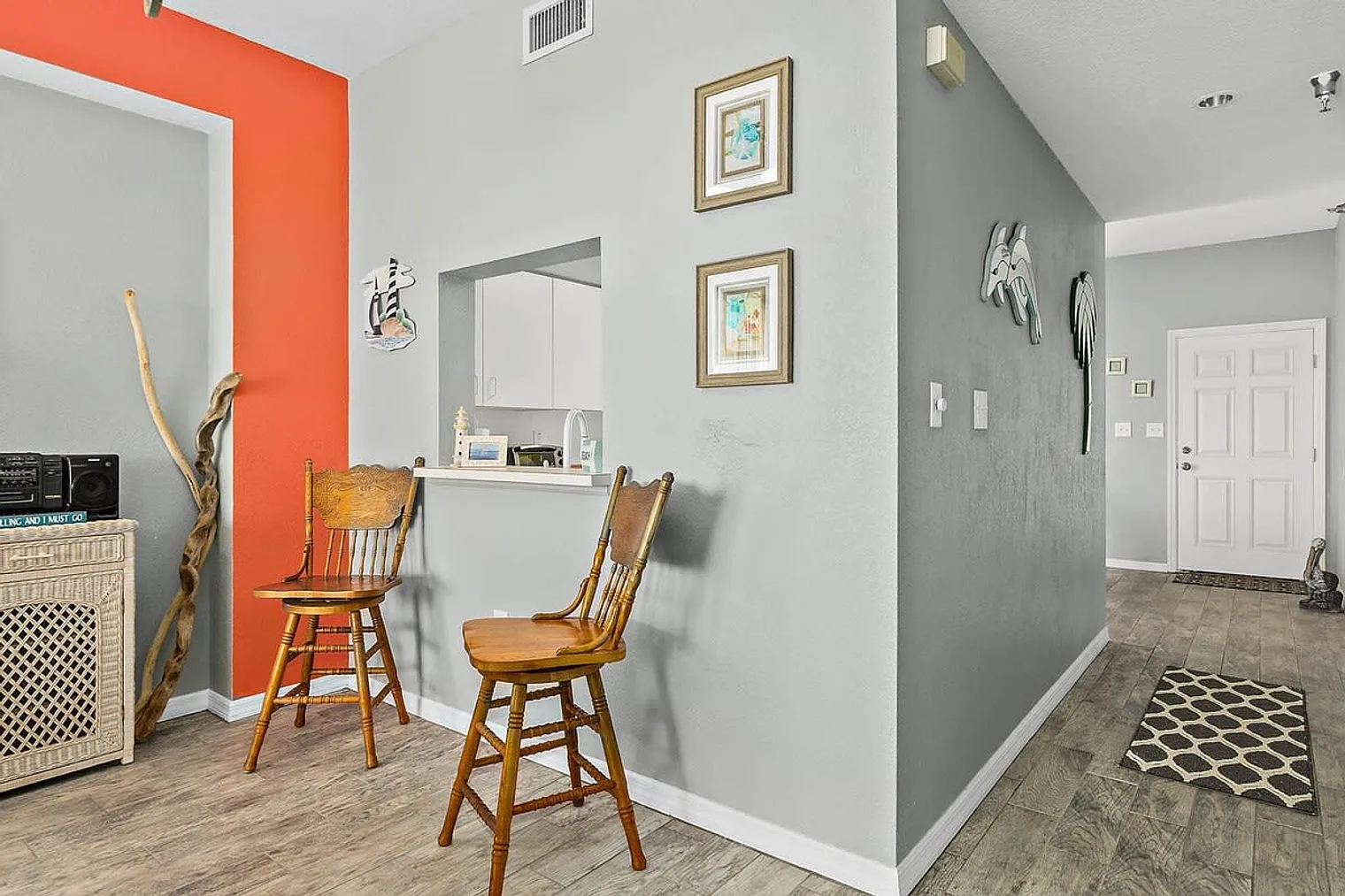 2 bed, 2.0 bath, 1259 sqft, $3,349 — Photo 3